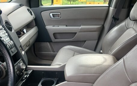 Honda Pilot III рестайлинг, 2012 год, 2 000 000 рублей, 15 фотография