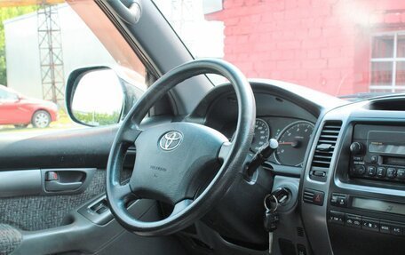 Toyota Land Cruiser Prado 120 рестайлинг, 2006 год, 1 835 000 рублей, 11 фотография