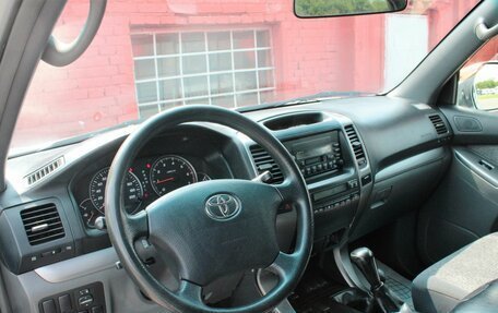 Toyota Land Cruiser Prado 120 рестайлинг, 2006 год, 1 835 000 рублей, 16 фотография