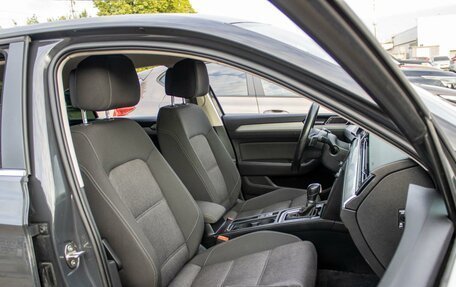 Volkswagen Passat B8 рестайлинг, 2015 год, 1 620 000 рублей, 7 фотография