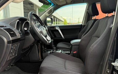 Toyota Land Cruiser Prado 150 рестайлинг 2, 2015 год, 3 381 000 рублей, 10 фотография