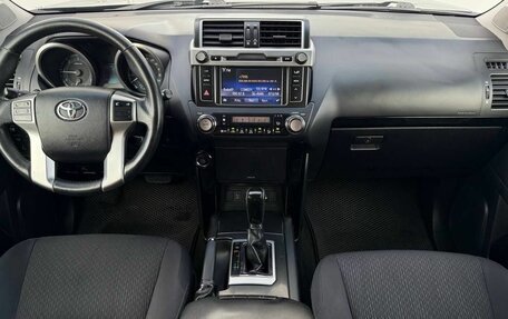 Toyota Land Cruiser Prado 150 рестайлинг 2, 2015 год, 3 381 000 рублей, 16 фотография