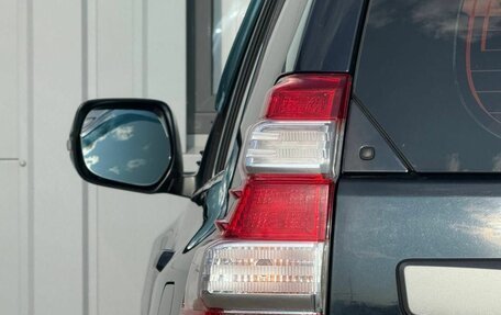 Toyota Land Cruiser Prado 150 рестайлинг 2, 2015 год, 3 381 000 рублей, 23 фотография