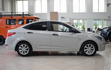 Hyundai Solaris II рестайлинг, 2015 год, 930 000 рублей, 4 фотография