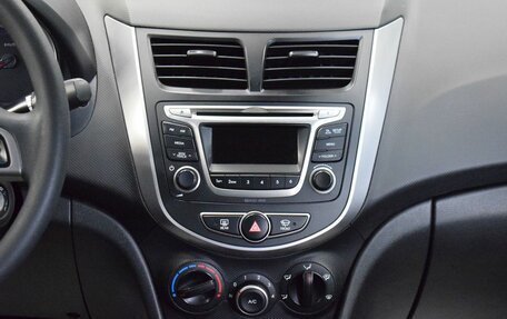 Hyundai Solaris II рестайлинг, 2015 год, 930 000 рублей, 14 фотография