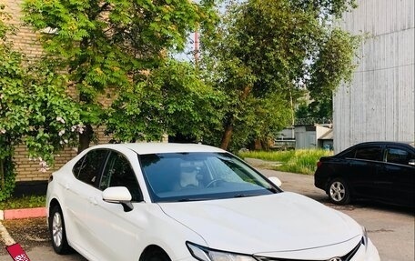 Toyota Camry, 2020 год, 2 450 000 рублей, 3 фотография