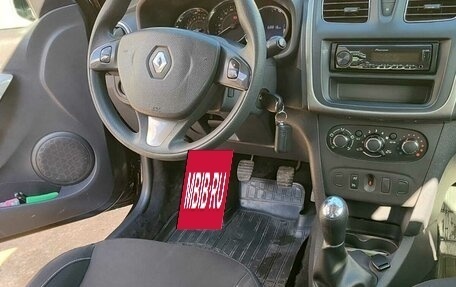 Renault Sandero II рестайлинг, 2016 год, 1 050 000 рублей, 2 фотография
