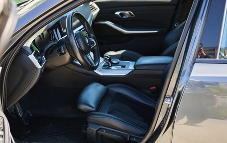 BMW 3 серия, 2019 год, 3 750 000 рублей, 11 фотография