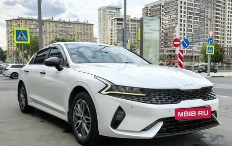 KIA K5, 2021 год, 2 200 000 рублей, 7 фотография