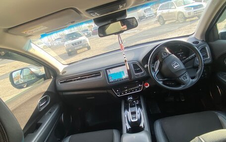 Honda Vezel, 2019 год, 2 090 000 рублей, 3 фотография