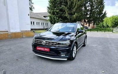 Volkswagen Tiguan II, 2017 год, 2 080 000 рублей, 1 фотография
