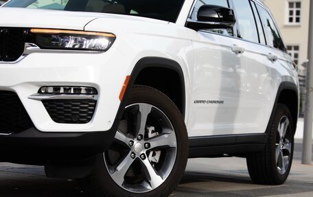 Jeep Grand Cherokee, 2023 год, 6 600 000 рублей, 34 фотография