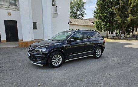 Volkswagen Tiguan II, 2017 год, 2 080 000 рублей, 5 фотография