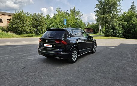 Volkswagen Tiguan II, 2017 год, 2 080 000 рублей, 10 фотография