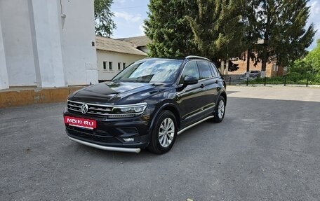Volkswagen Tiguan II, 2017 год, 2 080 000 рублей, 4 фотография