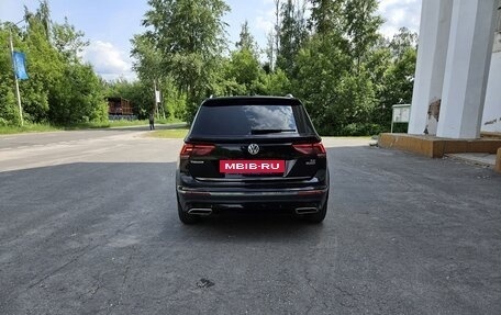 Volkswagen Tiguan II, 2017 год, 2 080 000 рублей, 9 фотография
