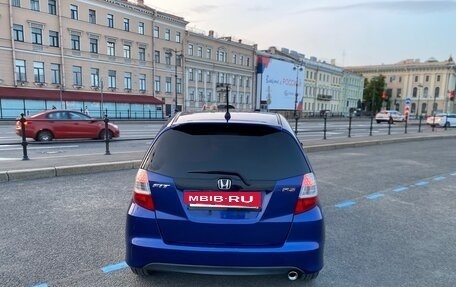 Honda Fit III, 2008 год, 890 000 рублей, 11 фотография