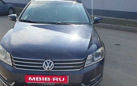 Volkswagen Passat B7, 2011 год, 1 040 000 рублей, 2 фотография