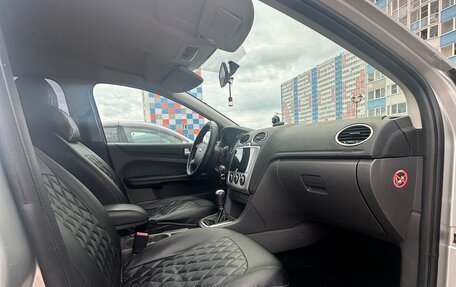 Ford Focus II рестайлинг, 2006 год, 440 000 рублей, 24 фотография