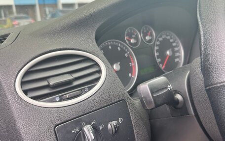 Ford Focus II рестайлинг, 2006 год, 440 000 рублей, 31 фотография