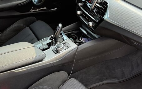 BMW 5 серия, 2019 год, 4 500 000 рублей, 9 фотография
