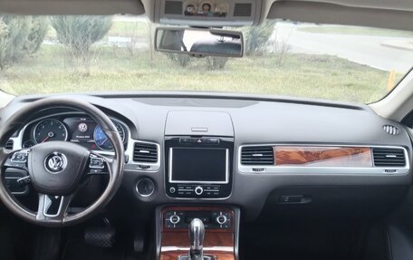 Volkswagen Touareg III, 2012 год, 1 400 000 рублей, 4 фотография