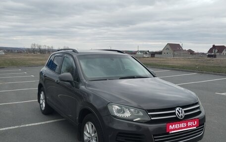 Volkswagen Touareg III, 2012 год, 1 400 000 рублей, 2 фотография