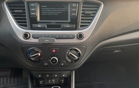 Hyundai Solaris II рестайлинг, 2018 год, 1 430 000 рублей, 10 фотография