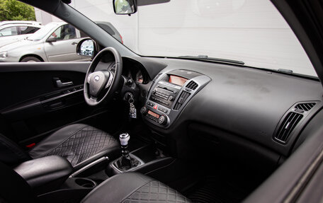 KIA cee'd I рестайлинг, 2009 год, 630 000 рублей, 12 фотография