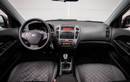 KIA cee'd I рестайлинг, 2009 год, 630 000 рублей, 15 фотография