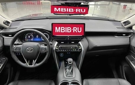 Toyota Harrier, 2022 год, 3 500 000 рублей, 20 фотография
