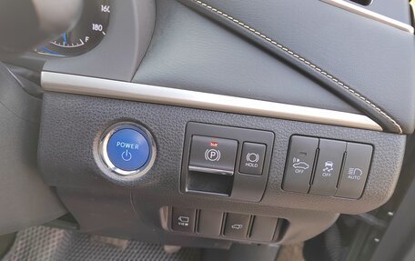 Toyota Harrier, 2018 год, 2 900 000 рублей, 4 фотография