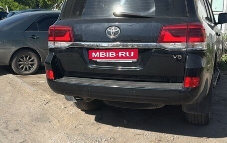 Toyota Land Cruiser 200, 2015 год, 4 200 000 рублей, 3 фотография