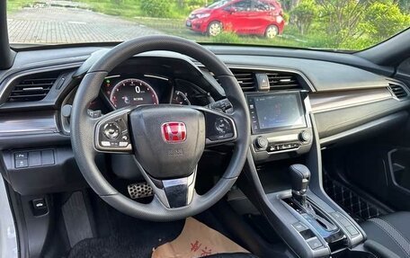 Honda Civic, 2022 год, 1 890 020 рублей, 14 фотография
