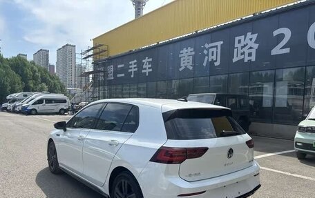 Volkswagen Golf VIII, 2022 год, 2 100 020 рублей, 2 фотография