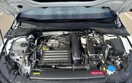 Volkswagen Golf VIII, 2022 год, 2 100 020 рублей, 11 фотография