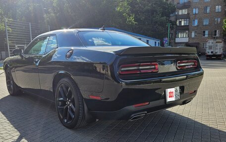 Dodge Challenger III рестайлинг 2, 2019 год, 4 000 000 рублей, 4 фотография