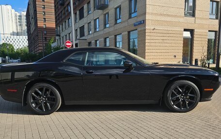 Dodge Challenger III рестайлинг 2, 2019 год, 4 000 000 рублей, 6 фотография