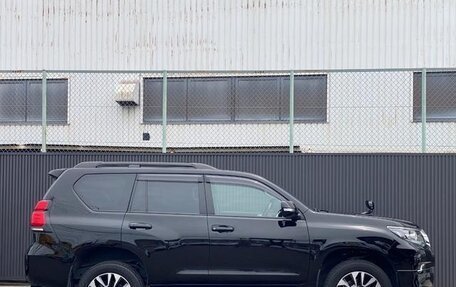 Toyota Land Cruiser Prado 150 рестайлинг 2, 2022 год, 2 541 000 рублей, 7 фотография