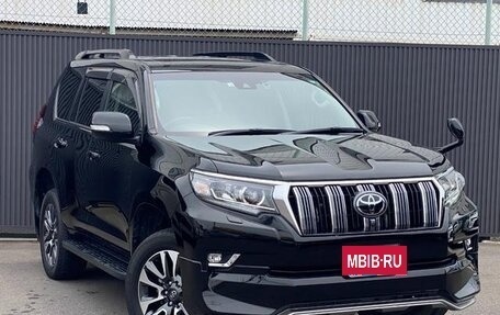 Toyota Land Cruiser Prado 150 рестайлинг 2, 2022 год, 2 541 000 рублей, 3 фотография