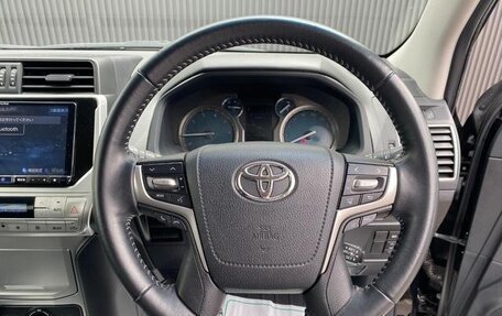 Toyota Land Cruiser Prado 150 рестайлинг 2, 2022 год, 2 541 000 рублей, 16 фотография