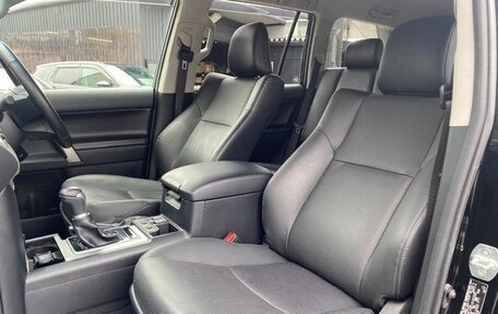 Toyota Land Cruiser Prado 150 рестайлинг 2, 2022 год, 2 541 000 рублей, 13 фотография