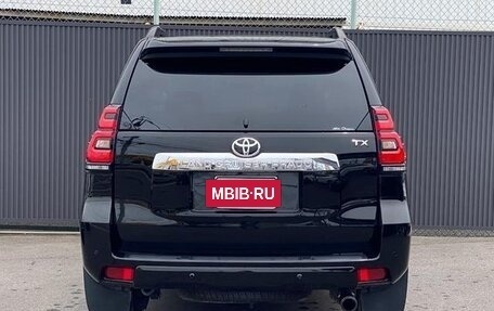 Toyota Land Cruiser Prado 150 рестайлинг 2, 2022 год, 2 541 000 рублей, 5 фотография