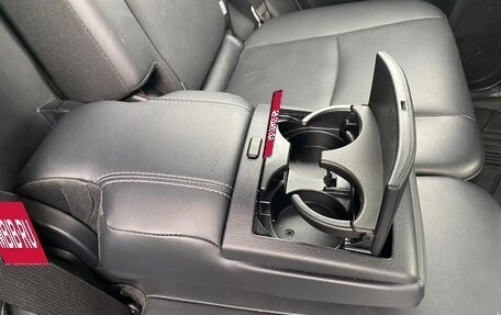 Toyota Land Cruiser Prado 150 рестайлинг 2, 2022 год, 2 541 000 рублей, 32 фотография