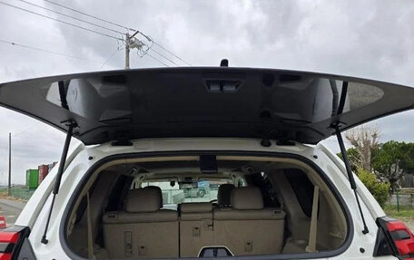 Toyota Land Cruiser Prado 150 рестайлинг 2, 2022 год, 2 523 000 рублей, 9 фотография