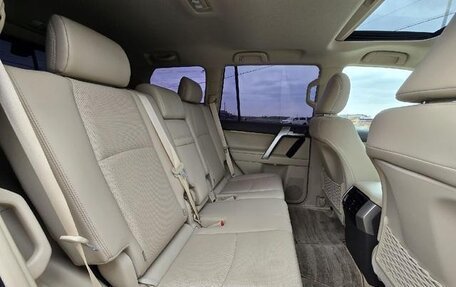 Toyota Land Cruiser Prado 150 рестайлинг 2, 2022 год, 2 523 000 рублей, 15 фотография