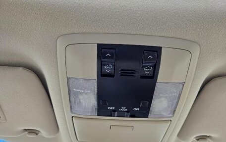 Toyota Land Cruiser Prado 150 рестайлинг 2, 2022 год, 2 523 000 рублей, 30 фотография