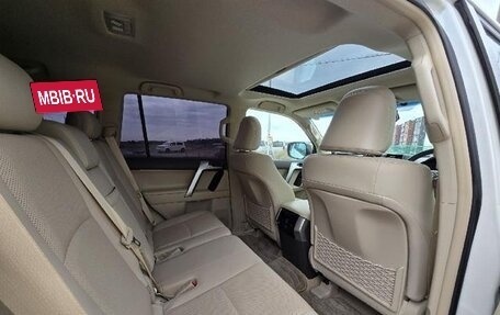 Toyota Land Cruiser Prado 150 рестайлинг 2, 2022 год, 2 523 000 рублей, 36 фотография