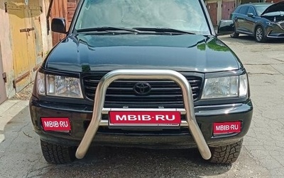 Toyota Land Cruiser 100 рестайлинг 2, 2002 год, 1 500 000 рублей, 1 фотография