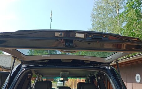 Toyota Land Cruiser 100 рестайлинг 2, 2002 год, 1 500 000 рублей, 10 фотография